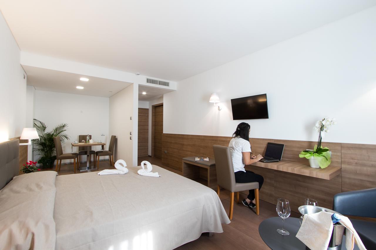 Albergo Al Tarcentino Tarcento Bagian luar foto