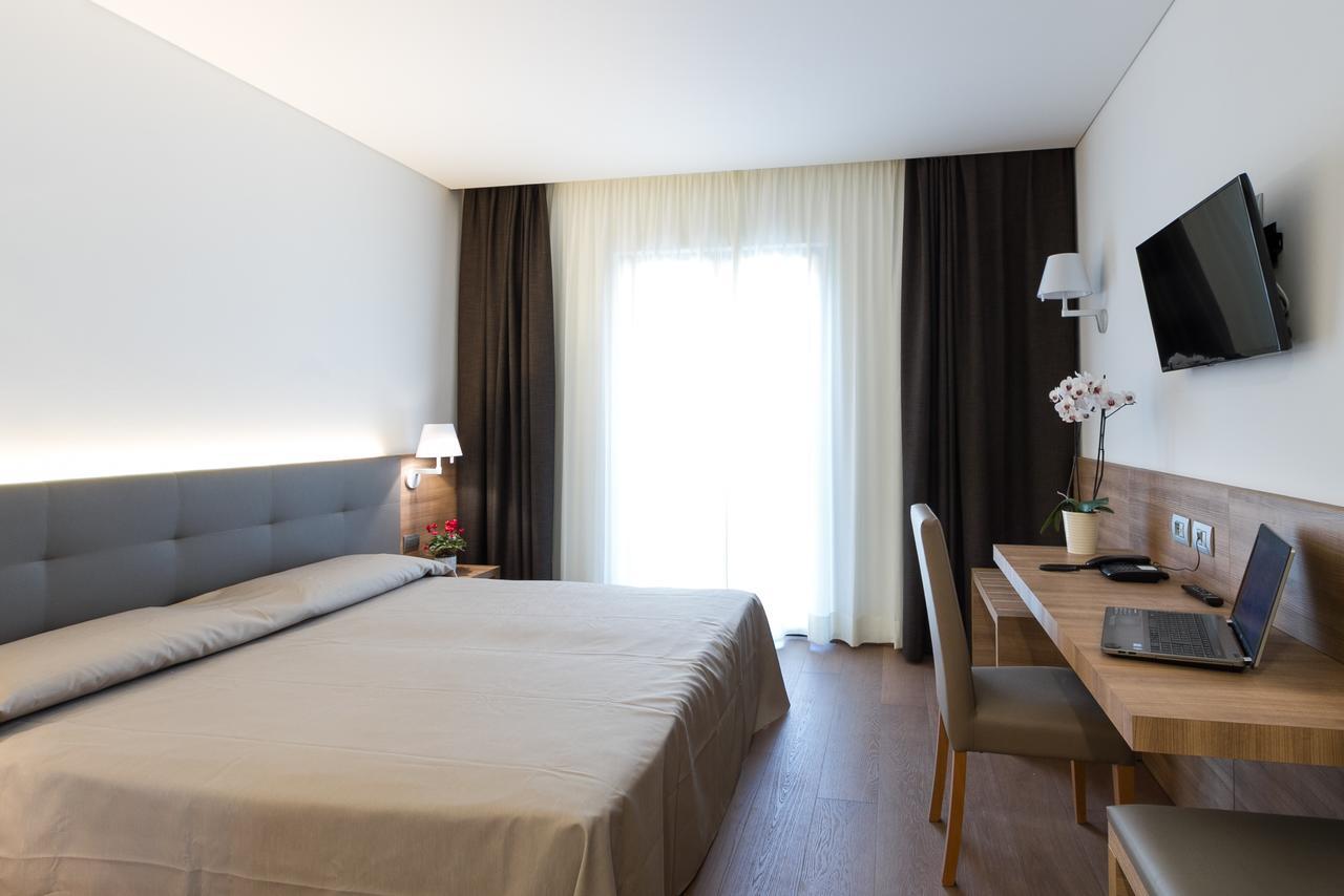 Albergo Al Tarcentino Tarcento Bagian luar foto